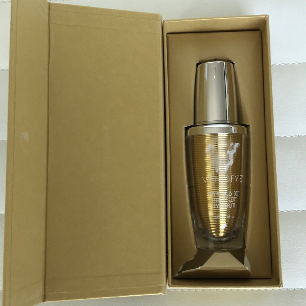 Venofye Royal Jelly Bee Luminescent EYE Serum